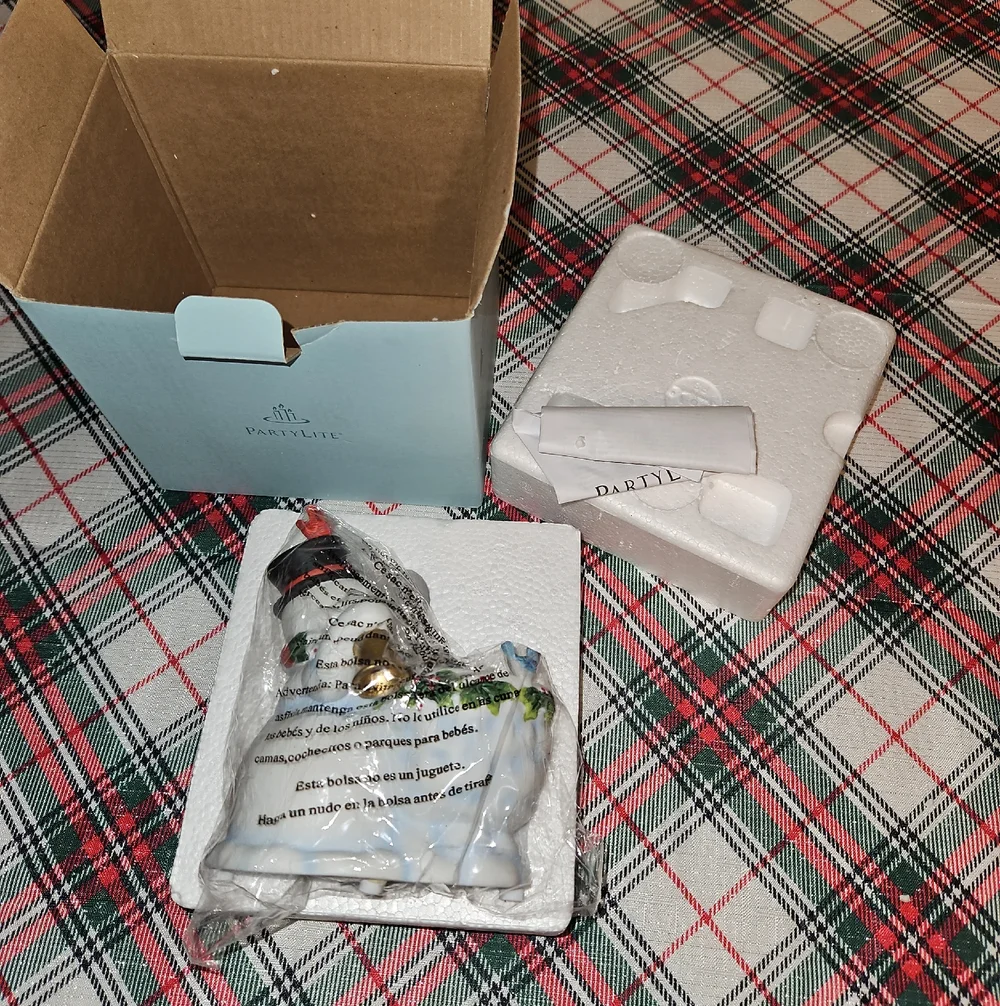 PartyLite Ceramic Snowbell Frosty Votive Candle Holder